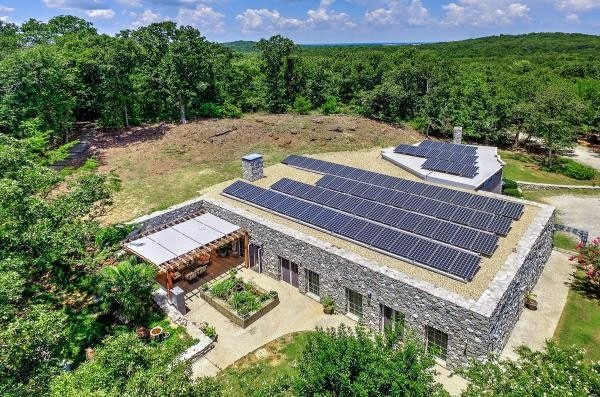 6 прекрасних будинків, які працюють на сонячній енергії