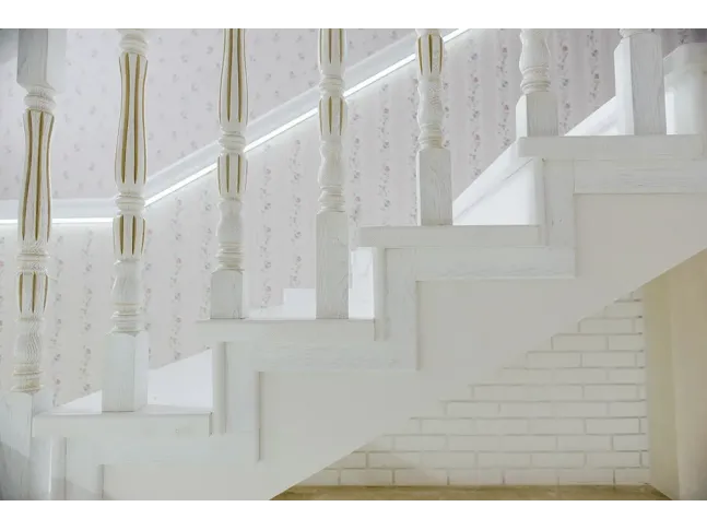 Лестница Солид Класик 020 п-образная на бетонной основе (вид сбоку)