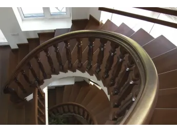 Сходи Солід Класік 030 з комбінованими поворотами на бетонній основі (початок маршу) 2