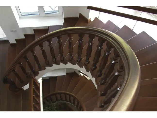 Сходи Солід Класік 030 з комбінованими поворотами на бетонній основі (вигляд зверху)