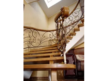 Сходи Солід Арт 010 на бетонній основі (загальний вигляд) 2