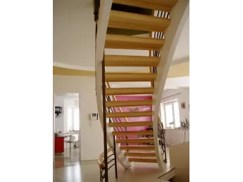 Сходи Солід Метал 010 на бетонній основі (загальний вигляд) 2