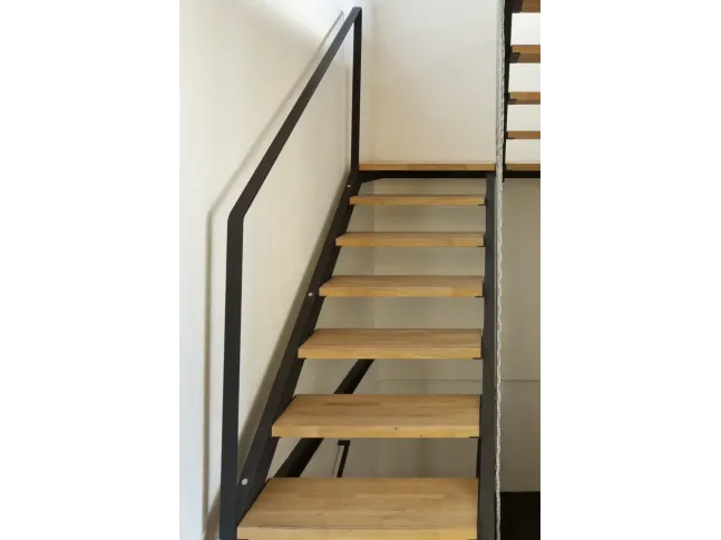 Сходи Техно Метал 010 на металевій основі (вигляд спереду)