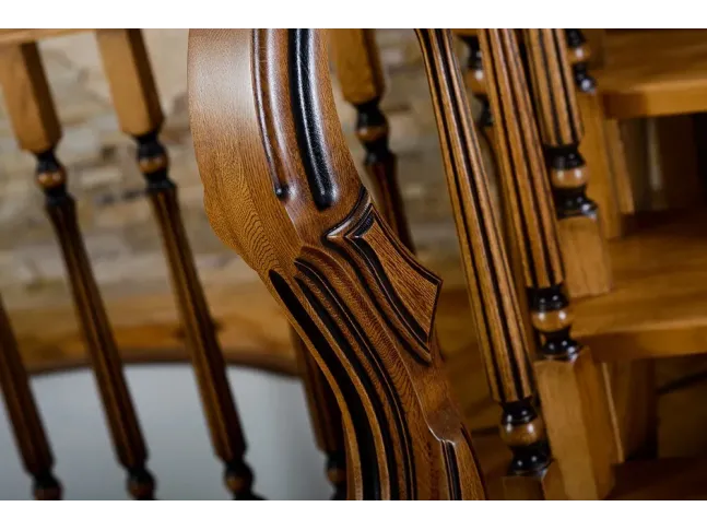 Лестница Традиция Класик 020 с комбинированным маршем открытого типа (патина на балюстраде)