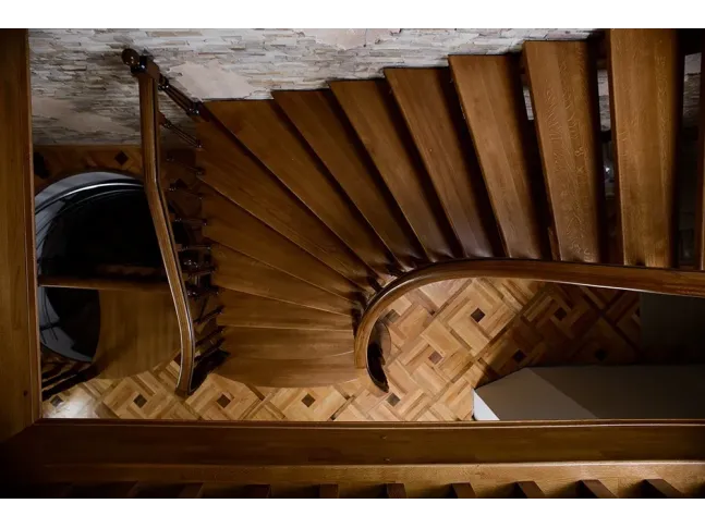 Лестница Традиция Класик 020 с комбинированным маршем открытого типа (вид сверху)