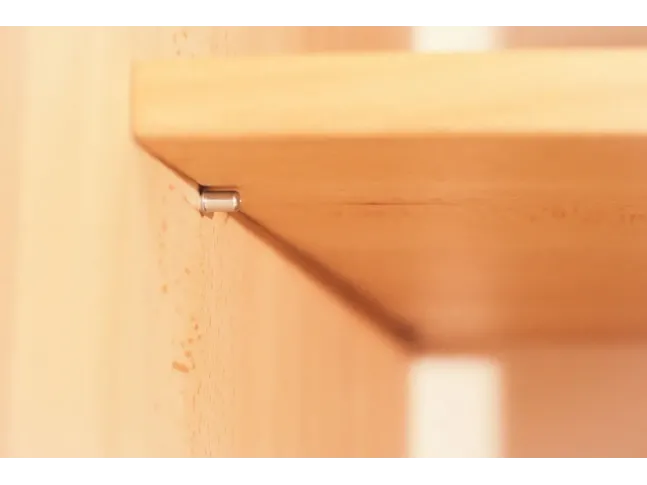 Шафа купе Жизель натурального кольору, матеріал - цільний бук (полиці).