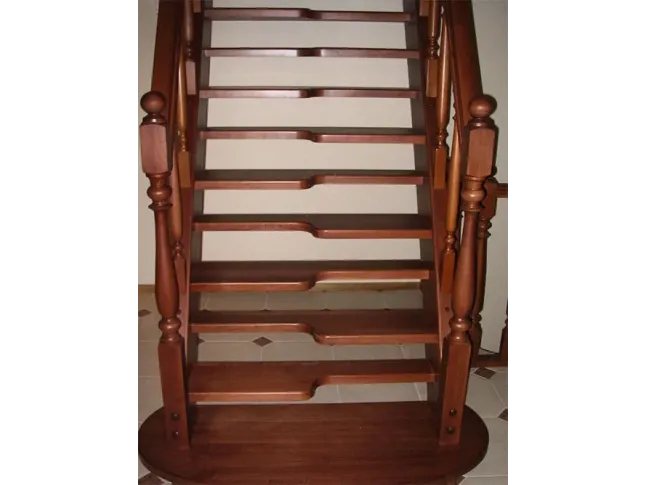 Сходи Гусячий Крок з прямим маршем відкритого типу (вигляд спереду)