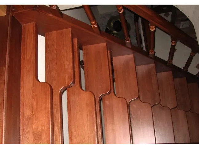 Сходи Гусячий Крок з прямим маршем відкритого типу (вигляд збоку)