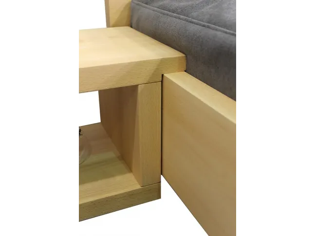 Тумбочка прикроватная Тайгер натурального цвета, материал - бук цельный (соединение с кроватью)