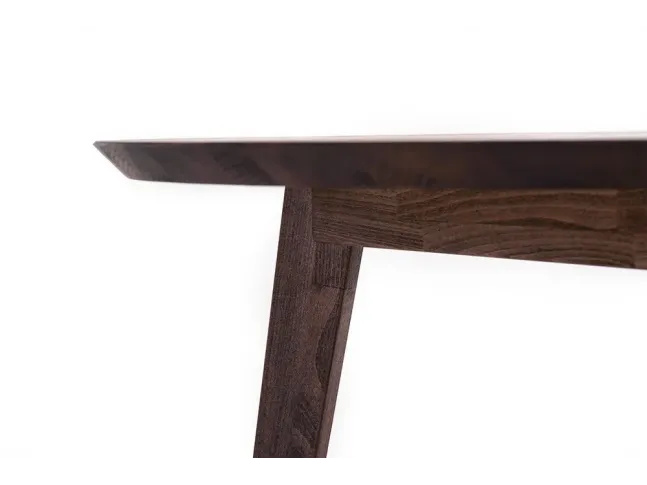 Стіл журнальний Данте темно-коричневого кольору, матеріал - бук зрощений (вигляд збоку)