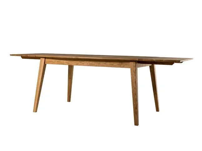 Стол Милан натурального цвета, материал -цельный  дуб (в разложеном состоянии).