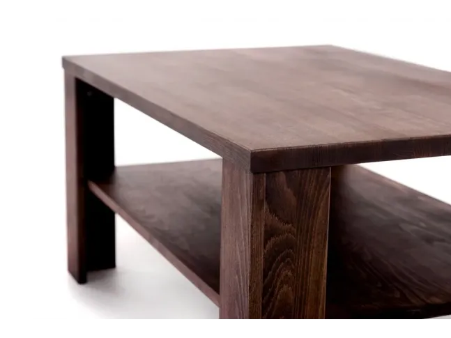 Стіл журнальний Беатріс темно-коричневого кольору, матеріал - цільний бук (вигляд з кута).