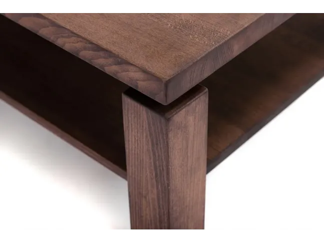 Стіл журнальний Леннокс темно-коричневого кольору, матеріал - цільний бук (вигляд кута зверху).