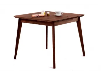 Стіл Каллісто коричневого кольору, матеріал - зрощений бук (загальний вигляд).