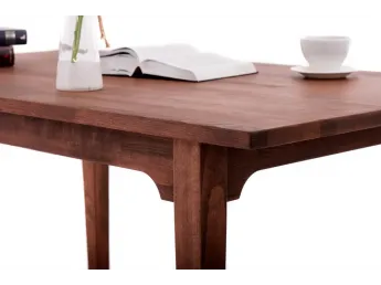 Стіл Олівер коричневого кольору, матеріал - зрощений бук (загальний вигляд). 2