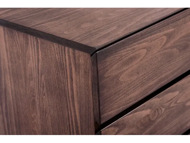 Комод Кетрін темно-коричневого кольору, матеріал - бук цільний (вигляд з кута).
