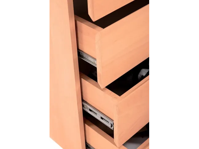 Комод Кэтрин натурального цвета, материал - бук цельный (фурнитура).