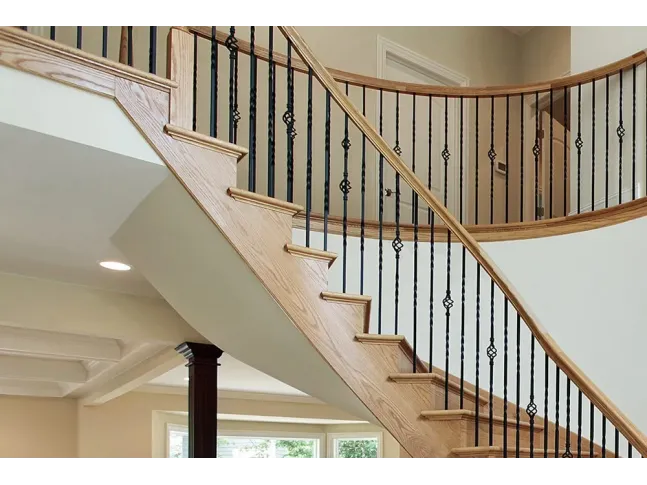 Сходи Традиція Арт 010 з комбінованими поворотами закритого типу (вихід на другий поверх)