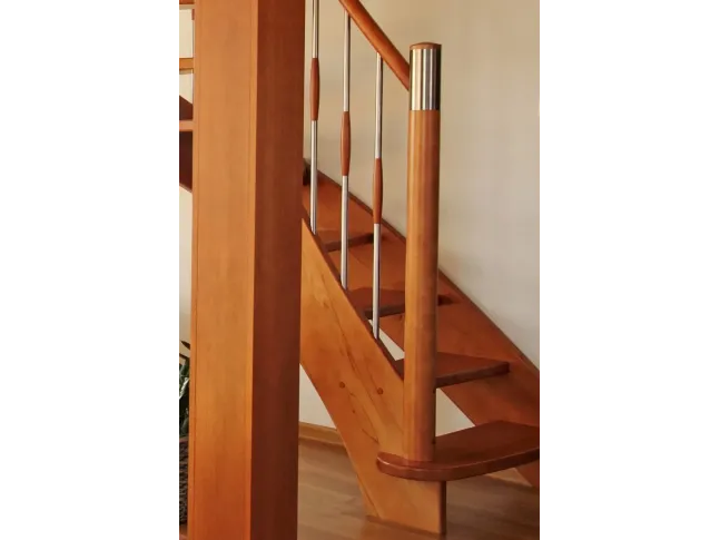 Сходи Модерн Метал 010 п-подібні відкритого типу (початок маршу)