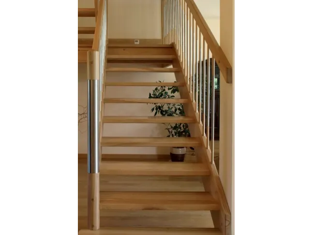 Лестница Модерн Метал 020 п-образная открытого типа (начало марша)