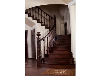 Сходи Солід Еласік 010 п-подібні на бетонній основі (загальний вигляд). 2